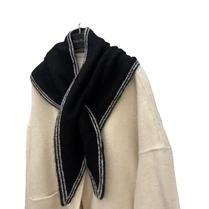 Gemütlicher Strickschal Karnz