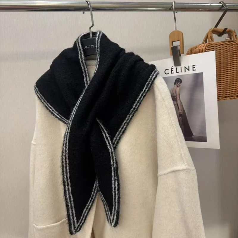 Gemütlicher Strickschal Karnz