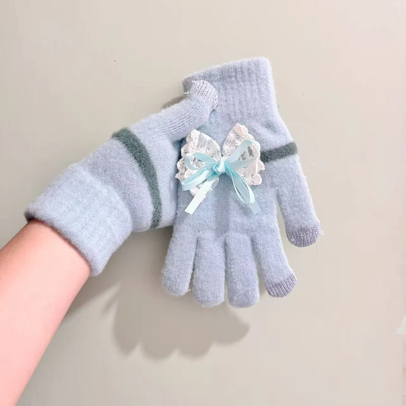 Schmetterlingsverzierte Touchscreen-Handschuhe Karnz