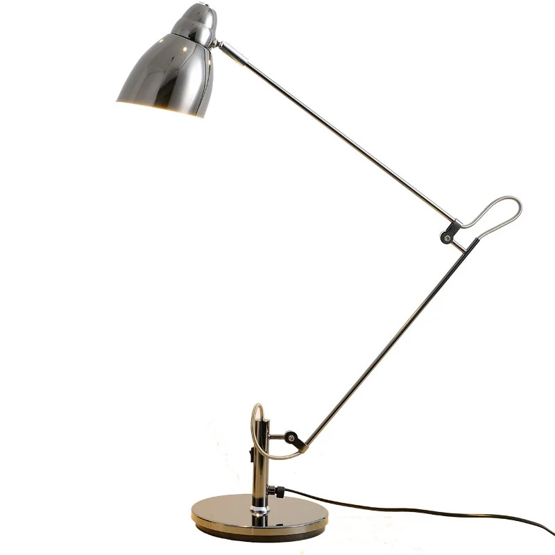 Verstellbare Schreibttischlampe