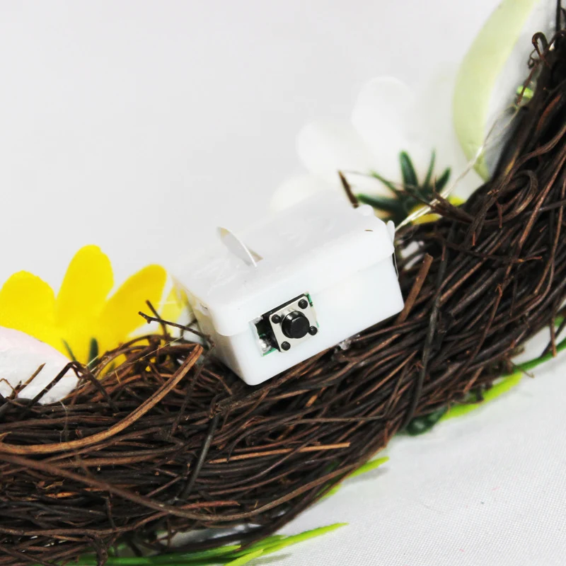 Dekorativer floraler Osterkranz Karnz