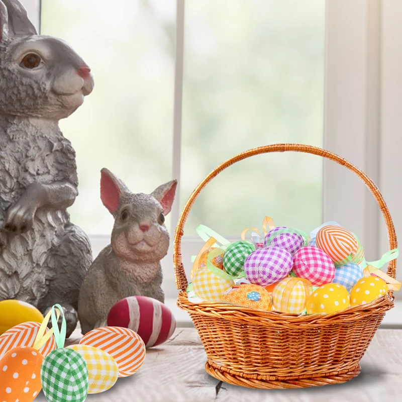 Dekorative Frühlings-inspirierte Stoff-Ostereier Karnz