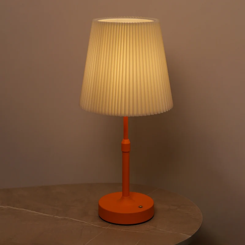 Stylische moderne Tischlampe