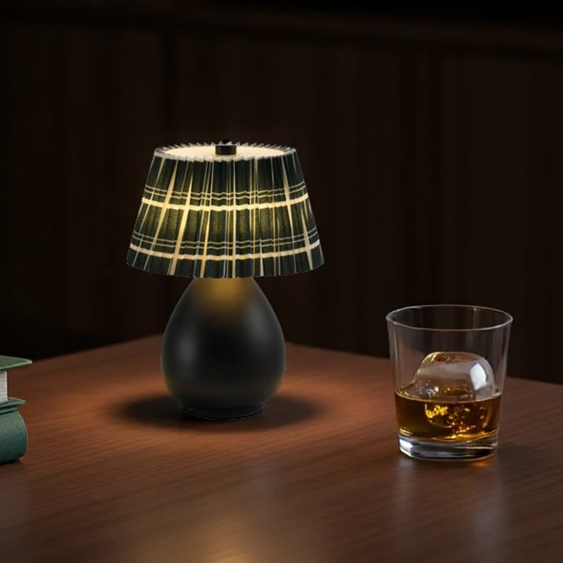 Dekorative Tischlampe