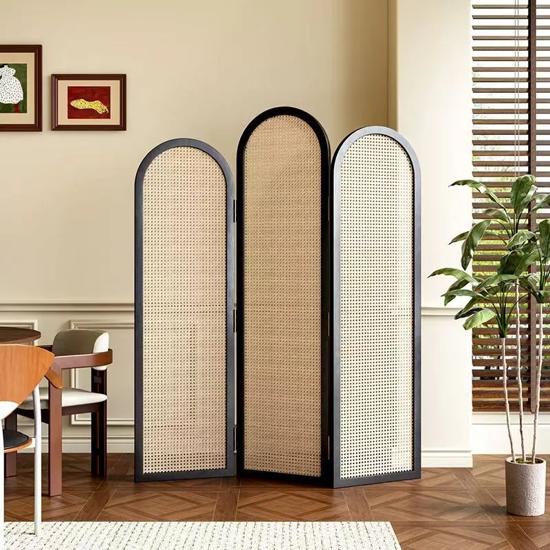 Eleganter Rattan Raumteiler Karnz
