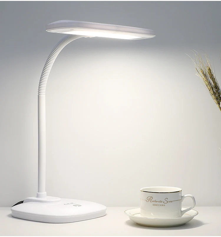 Verstellbare LED-Schreibtischlampe