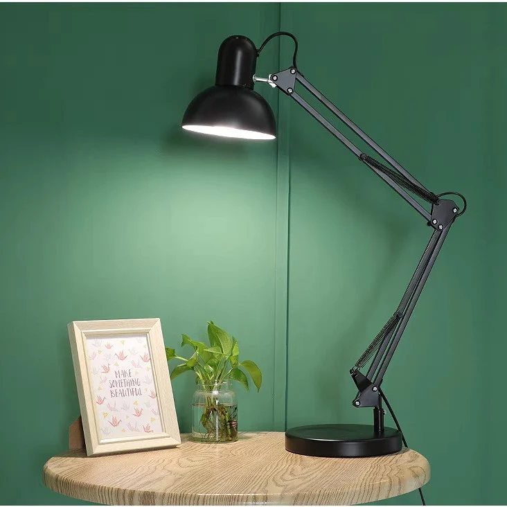 Verstellbare Schreibtischlampe