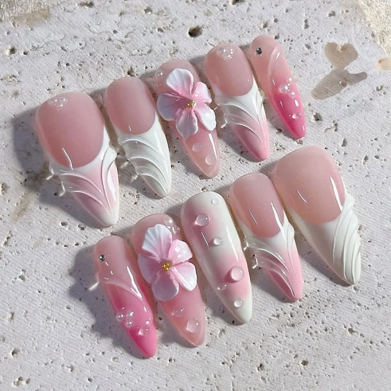 Elegante Blumen Design Fake Nägel Karnz