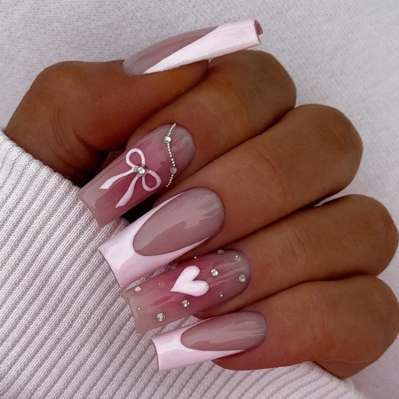 Elegantes Designer Press-On Nagelset Karnz