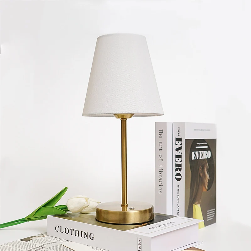 Moderne industrielle Tischlampe