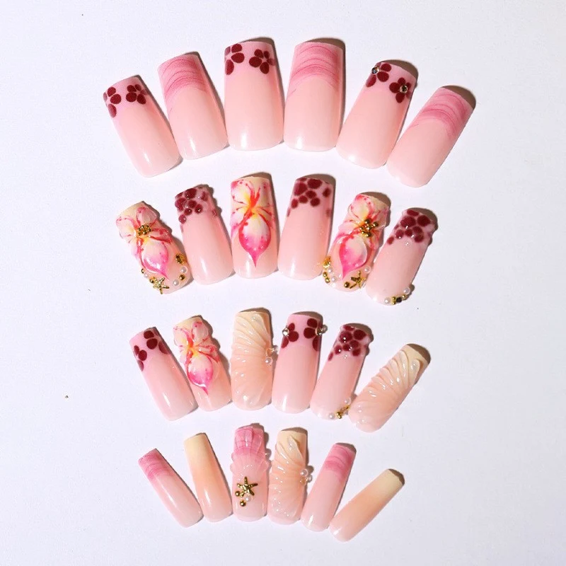 Dekoratives Press-On Nagelkunstset Karnz