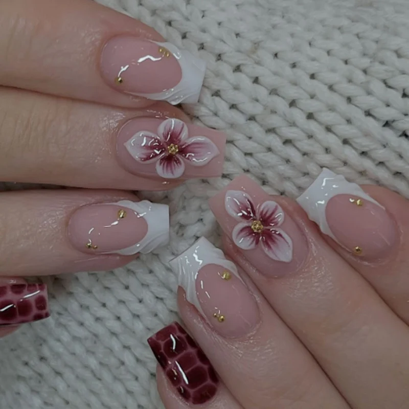 Dekorative Nagelkunst Karnz