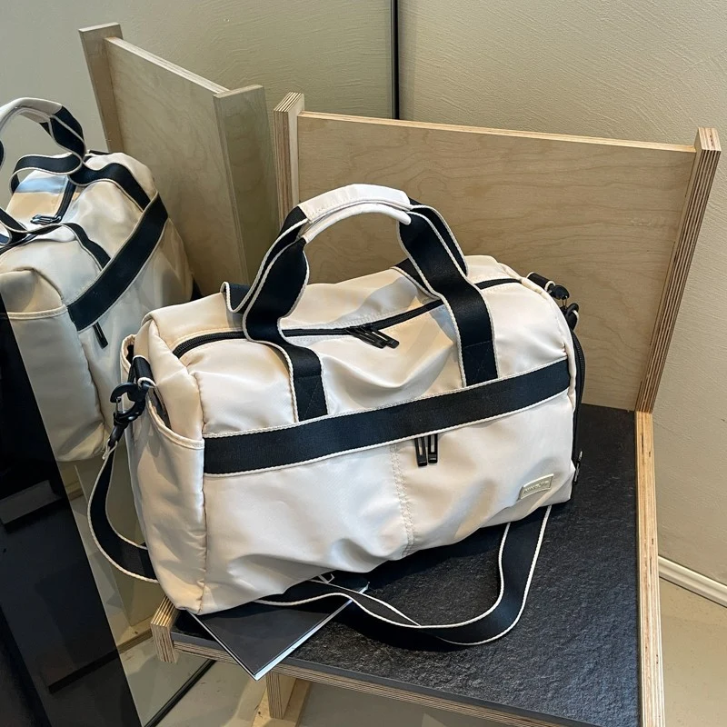Vielseitige Mehrfachfächer Reise-Duffel-Tasche Karnz