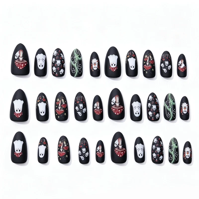 Kreative Halloween-Themen Press-On Nagelkunst Karnz
