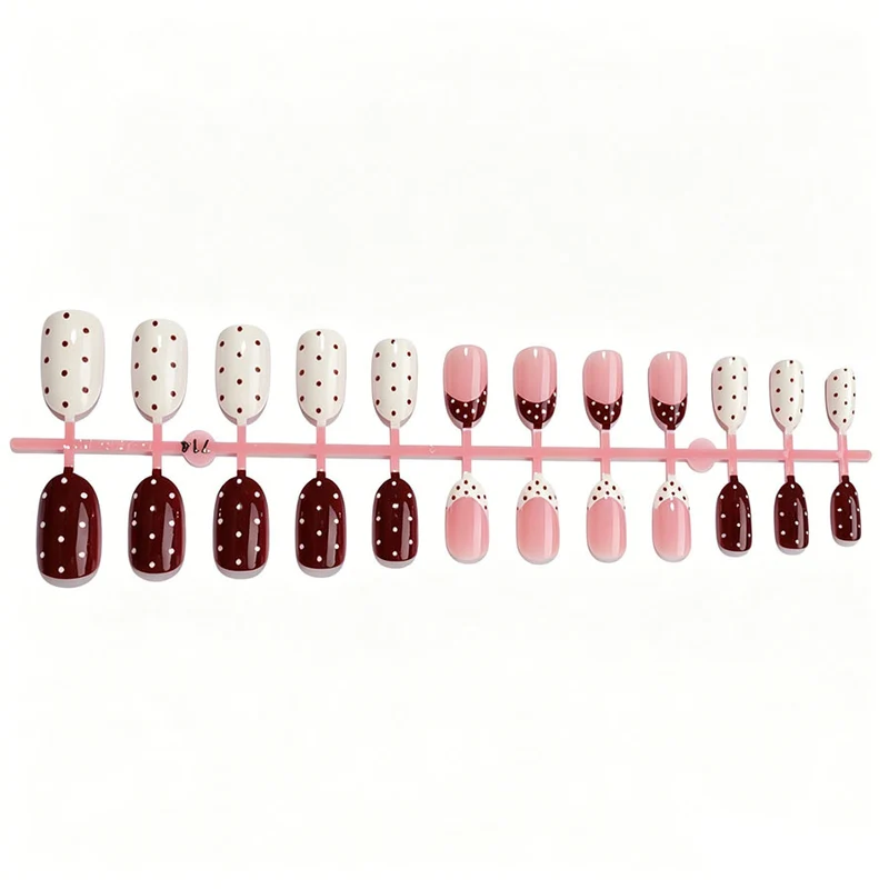 Chic Polka Dot Nagelkunst Set Karnz