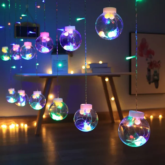Karnz LED Lichtervorhang außen – Kugel-Lichterkette, IP44, warmweiß