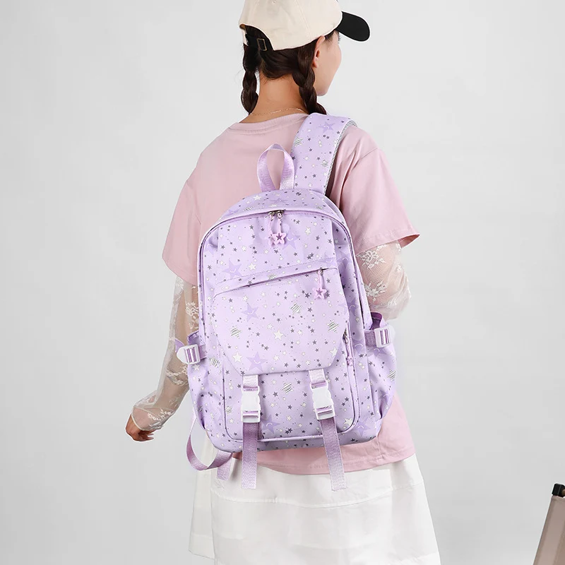 Großer Rucksack aus Polyester, atmungsaktiv
