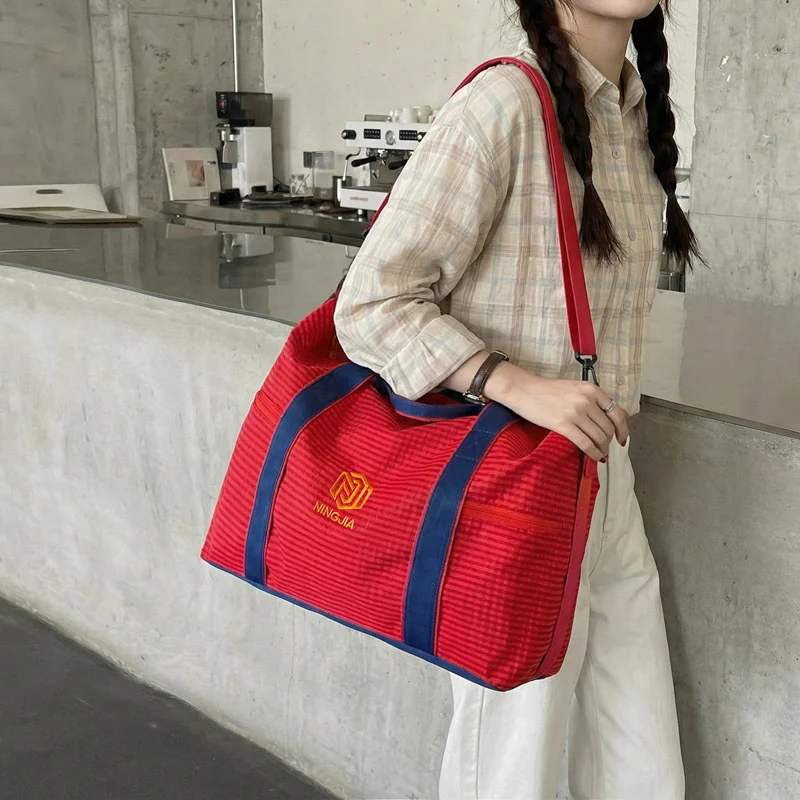 Stylische Mehrfach-Taschen Reisetasche Karnz