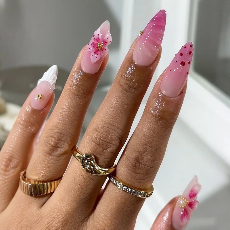 Artisan Floral Design Press-On Nail Set Karnz