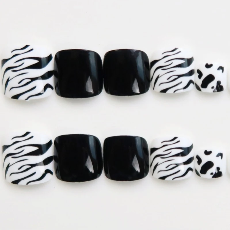 Zebra-Print dekorative Druck-auf Fußnägel Karnz