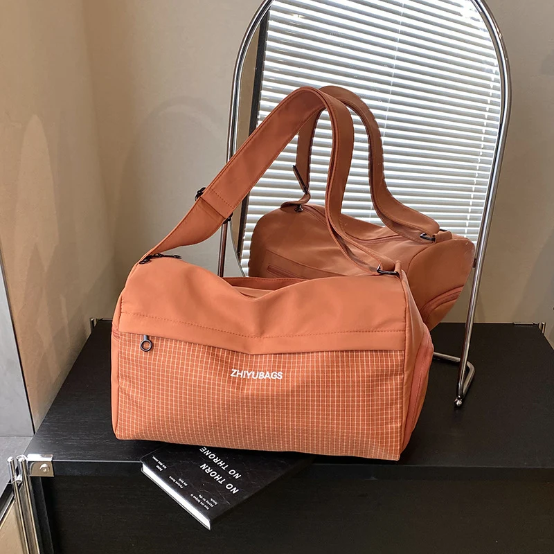 Elegante Utility Duffle Bag Karnz