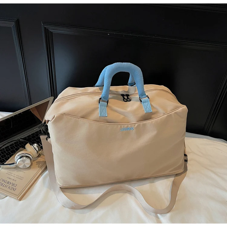 Minimalistischer Reise-Duffelbag Karnz