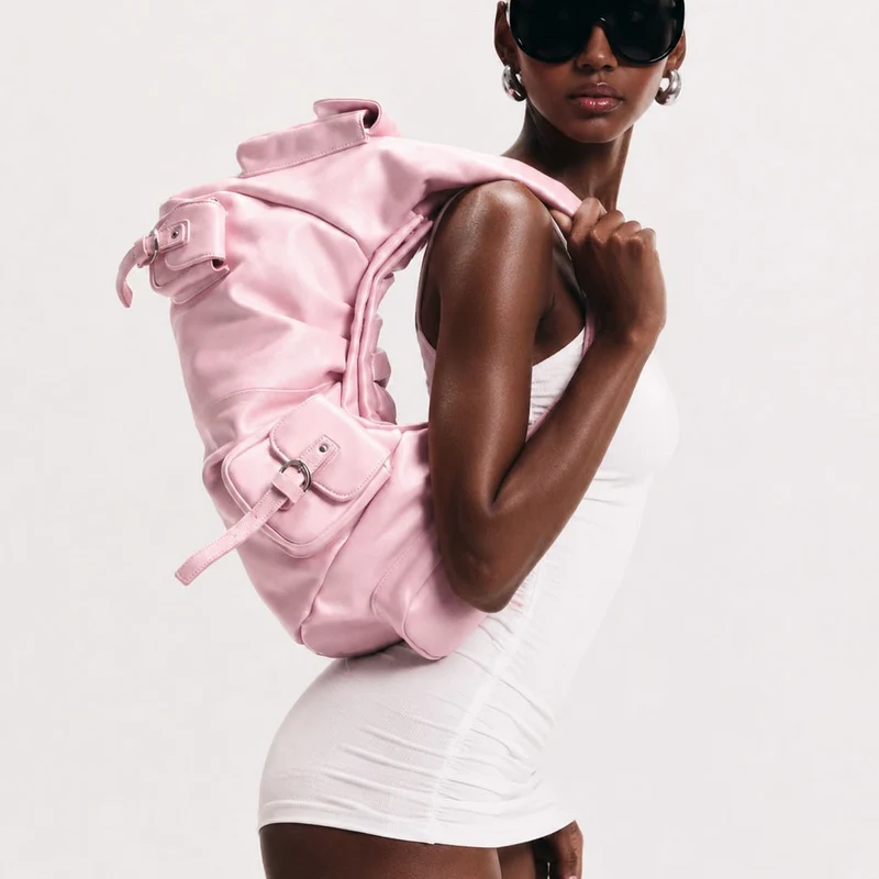 Zeitgenössische lässige Schultertasche
