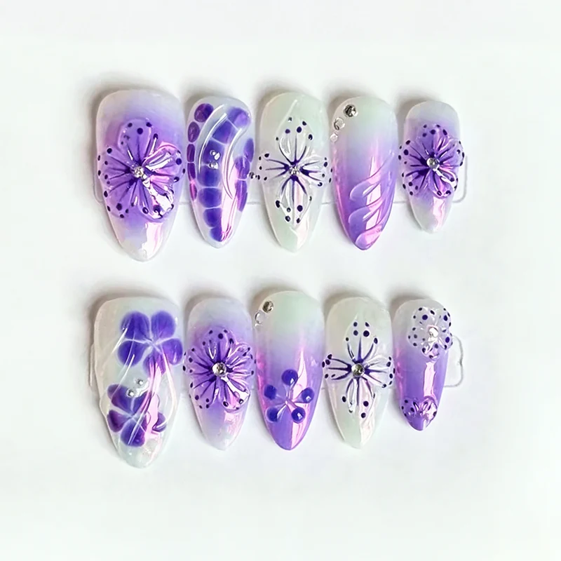 Dekorative Nagelkunst Karnz