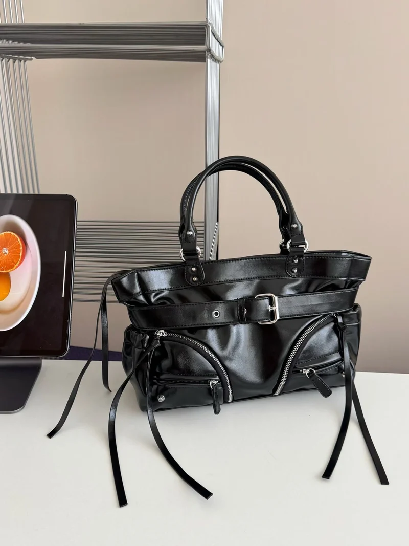 Strukturierte Leder-Handtasche