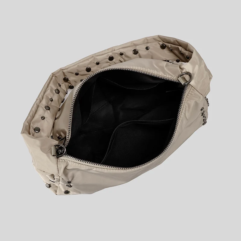 Nieten Hobo Tasche