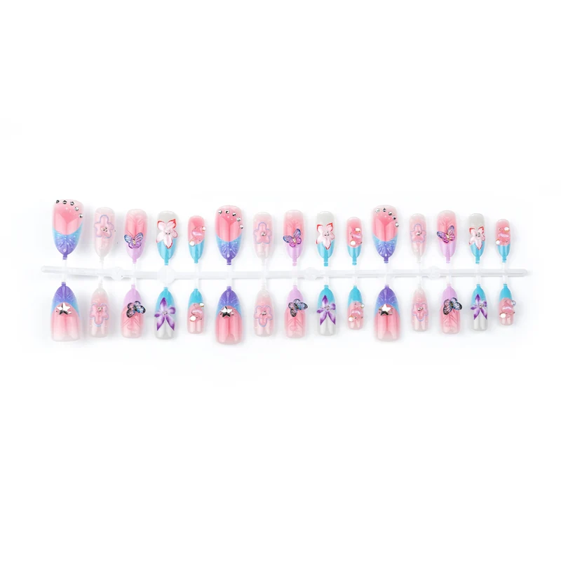 Floral Art Press-On Nagelkollektion Karnz