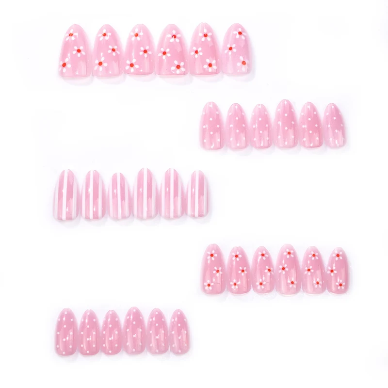 Elegantes Blumenmuster Press-On Nagelkunstset Karnz