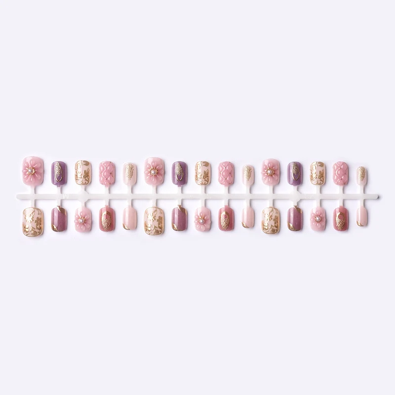 Elegantes florales dekoratives aufklebe Nagelkunst Set Karnz