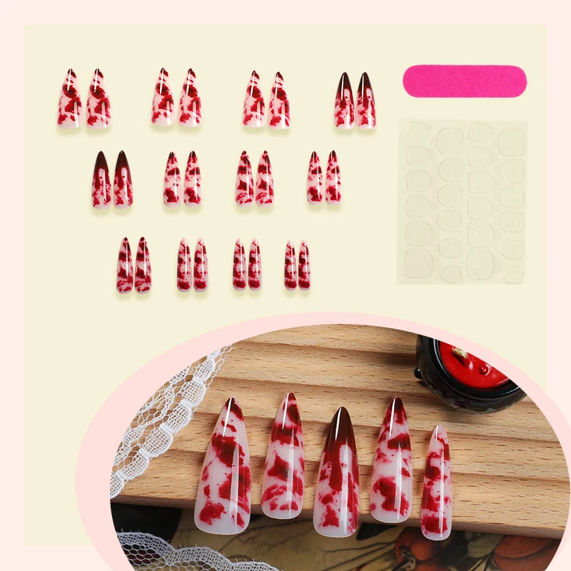 Künstlerisches Stiletto-Style Press-On-Nagelset mit Design von tropfendem Blut Karnz