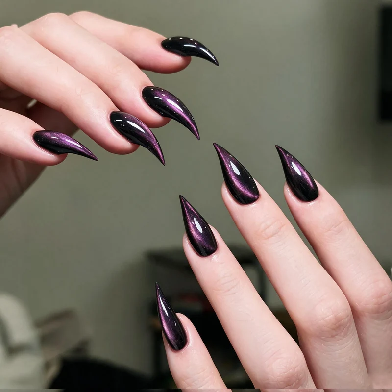 Künstlerisches Stiletto Press-On Nagelset mit glänzendem Finish Karnz