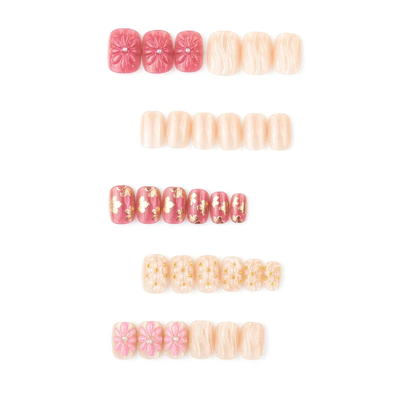 Florales Akzent Künstlerisches Press-On Nagelset Karnz
