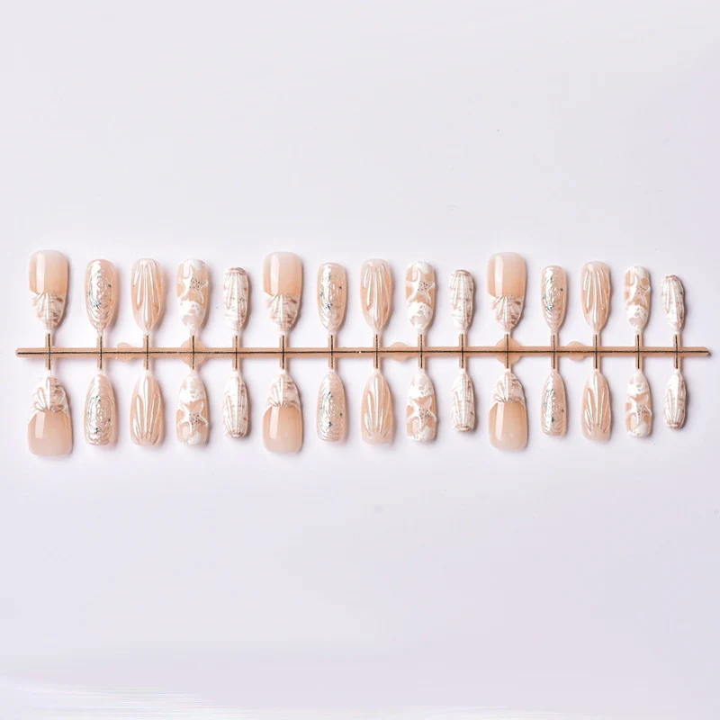 Künstlerisches von Muscheln inspiriertes Press-On-Nagelkunst-Set Karnz