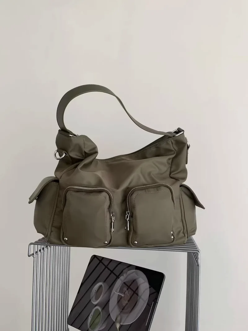 Multi-Pocket Utility Schultertasche