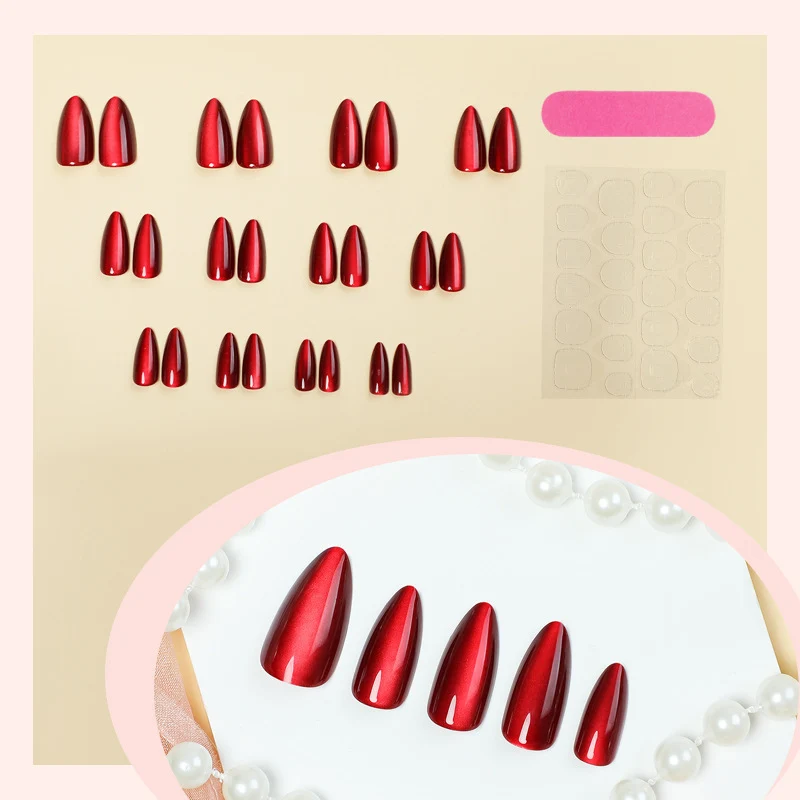 Elegantes, mandelförmiges Press-On Nageldesign Set Karnz
