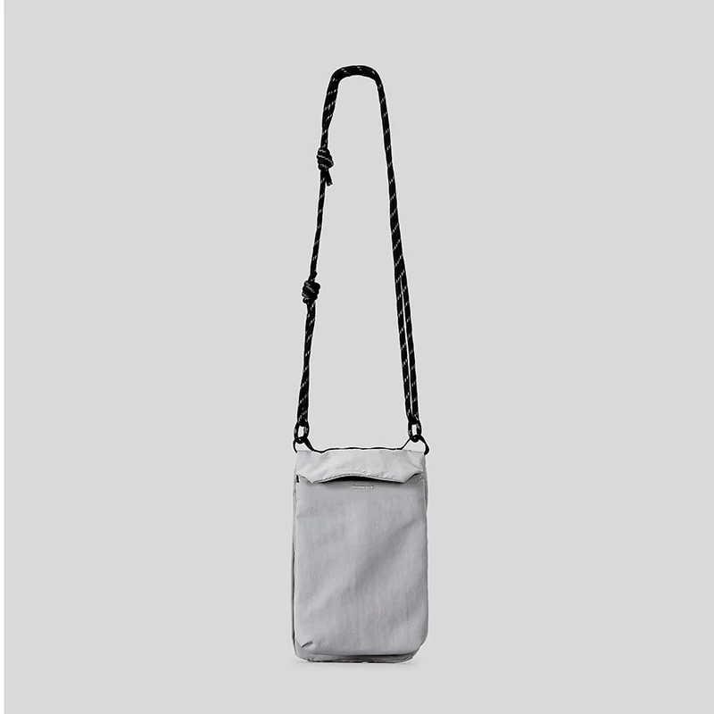 Minimalist Umhängetasche