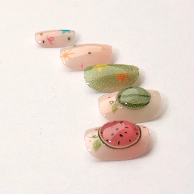 Künstlerisches von Früchten inspiriertes Press-On-Nagelkunstset Karnz