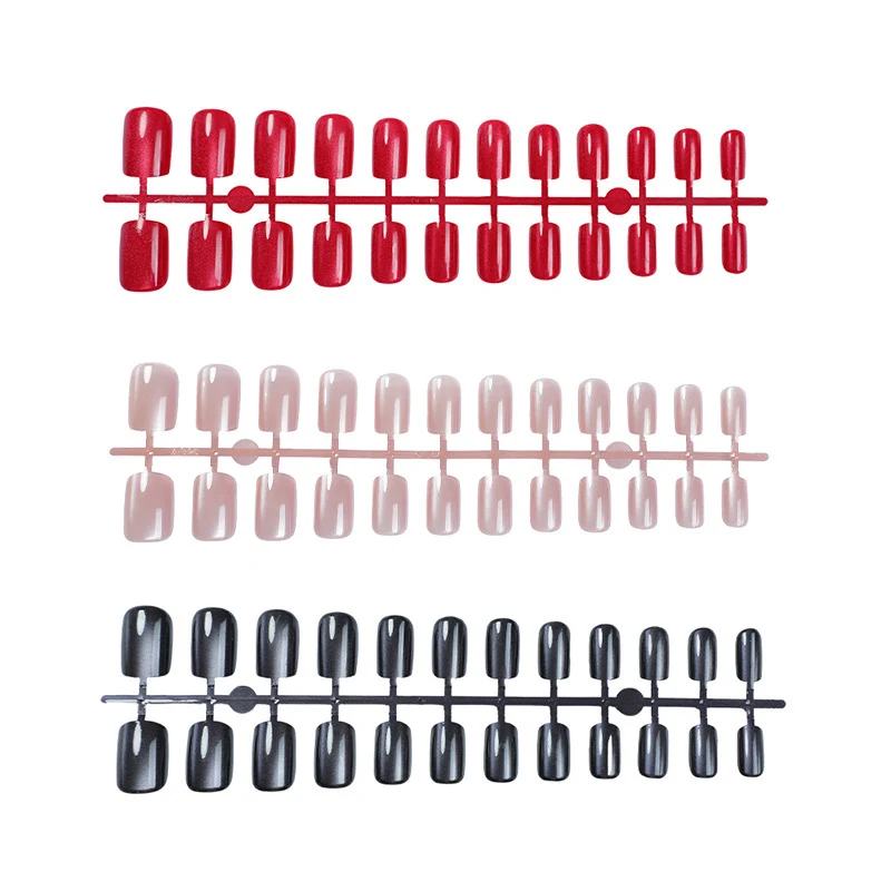 Elegantes Press-On Nail Art Set mit glitzernden Designs Karnz