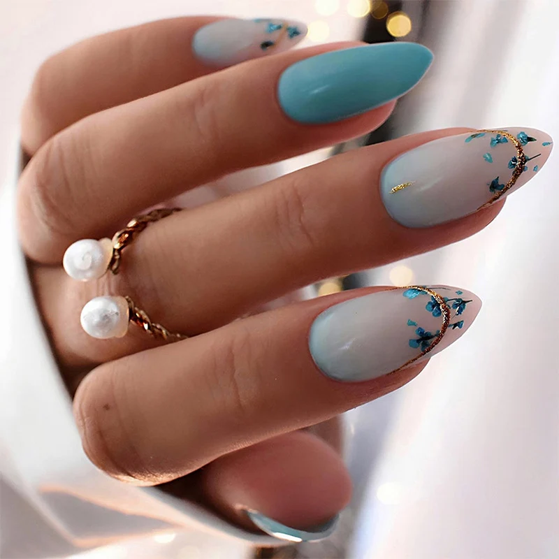 Künstlerische Blumen Press-On Nägel Karnz