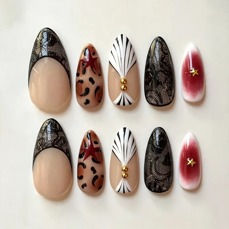 Künstlerisches Press-On Nail Art Set mit luxuriösen Mustern Karnz