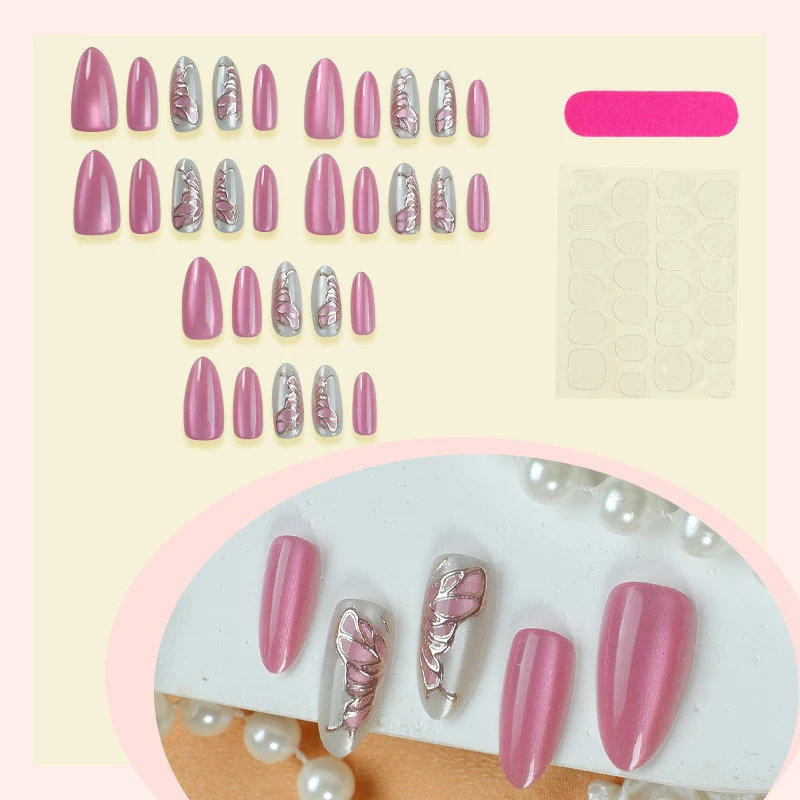 Künstlerisches Press-On Nagelkunst Set mit Goldblatt Design Karnz