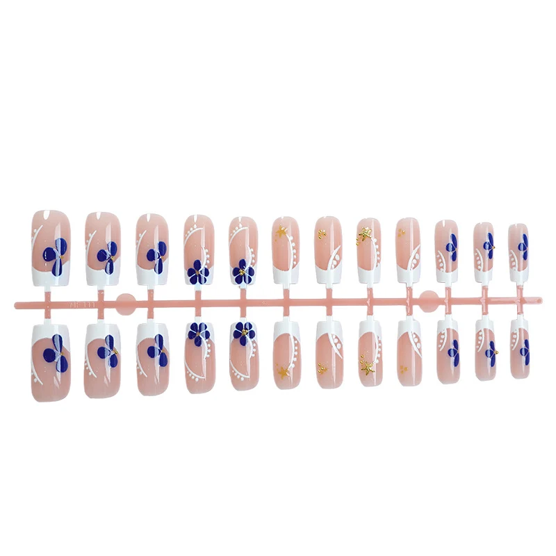 Künstlerische Floral Press-On Nagelkunst Karnz