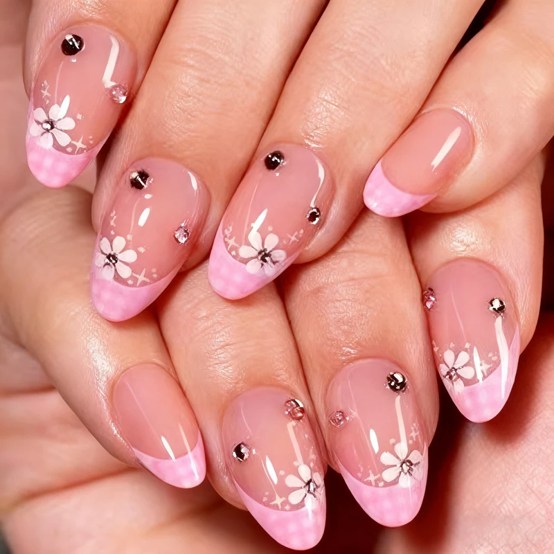 Künstlerisches, mit Blumen verziertes Press-On Nagelset Karnz