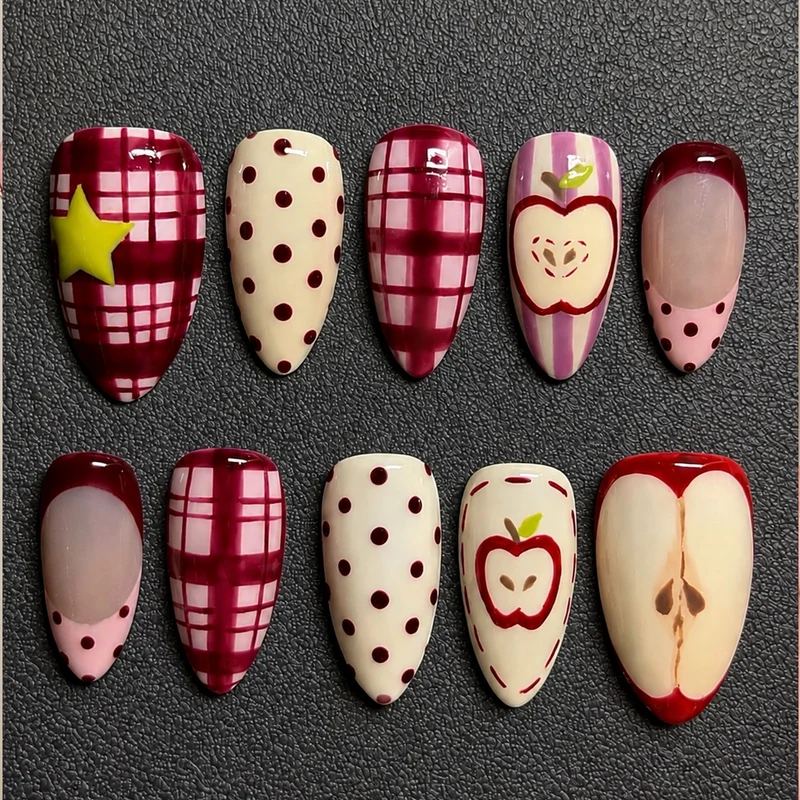 Stilvolles Kunstnagelset mit fröhlichen Obstmotiven Karnz