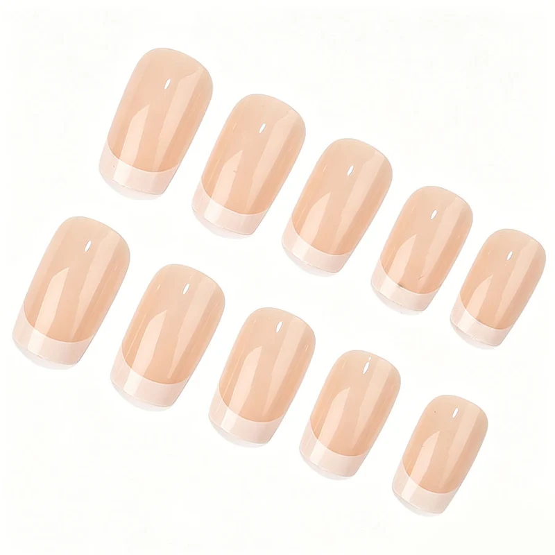 Kunstnagelset mit stilvollem French-Design und elegantem Glanz Karnz