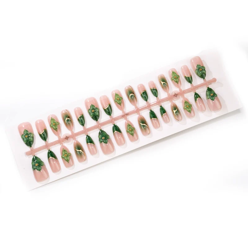 Künstlerische florale und mit Edelsteinen verzierte Press-On Nägel Karnz